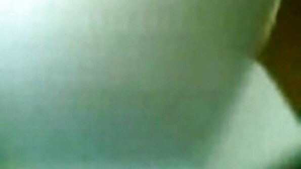 மாணவர் தாத்தா ஜார்காஃப் உடன் தூங்கினார்
