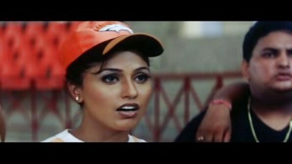 ப்ளாண்ட் தாக்குதல் மற்றும் கடினமான உடலுறவை விரும்புகிறார்